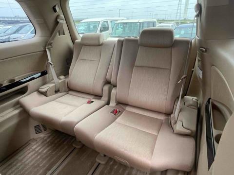 2013 Toyota Alphard - Thumbnail