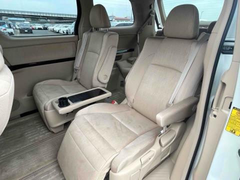 2013 Toyota Alphard - Thumbnail